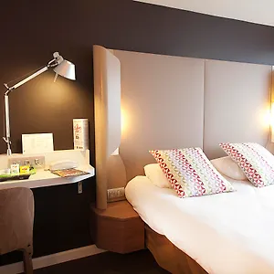 Hotel Campanile Clermont-ferrand ~
